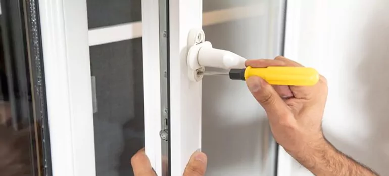Casement Window Handle Replacement in Midland, ON