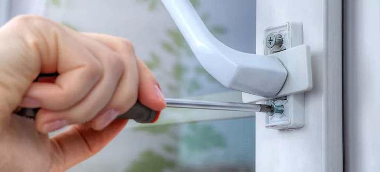 Window Crack Repair in Midland, ON